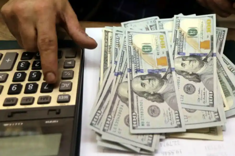 Pequeños ahorristas: qué dólar te conviene comprar y cómo debés hacerlo