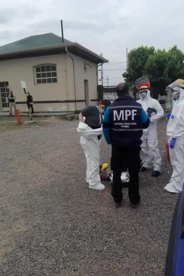 Mataron a un preso clavándole un hierro del ocho en el ojo