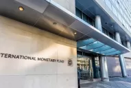 Mañana llega una misión del FMI, en el marco de las negociaciones para refinanciar la deuda