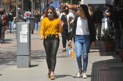 Aún estás a tiempo de hacer compras para esta noche: estos son los horarios de atención