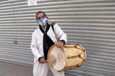 Postales del microcentro: una peatonal que palpita