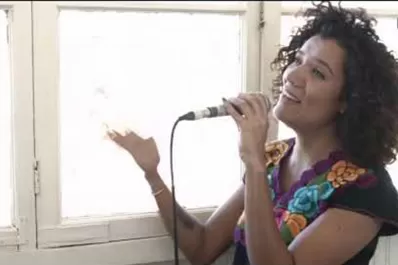 Encuentro: una noche con canto y narración oral con extranjeros