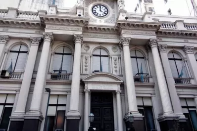 Pesce recibió en el Banco Central a la misión del FMI
