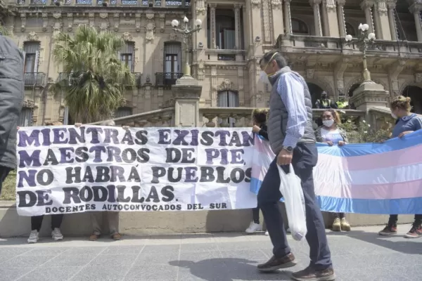 Los sindicatos son cautos a la hora de aceptar volver a la presencialidad