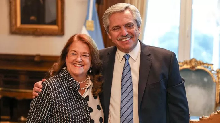 El presidente, Alberto Fernández, y la ahora ex embajadora Alicia Castro.