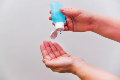 Cómo usar alcohol en gel sin resecar la piel