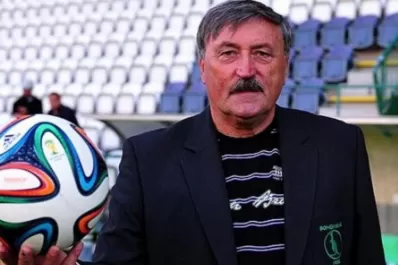 Panenka, internado por coronavirus