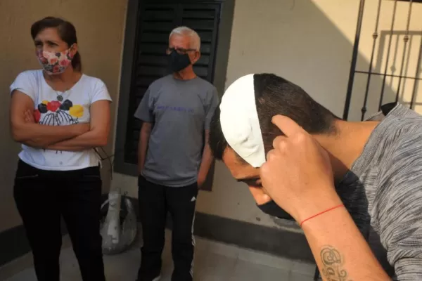 Una familia se defendió y echó a golpes a los asaltantes en Lomas de Tafí
