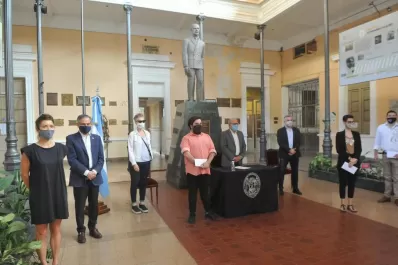 Premiación: cinco valiosos minutos de teatro a través de la pantalla