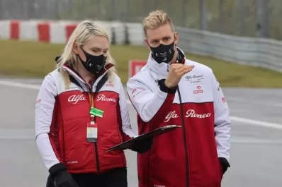 La lluvia frustró las prácticas de la F-1