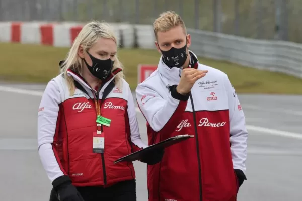 La lluvia frustró las prácticas de la F-1