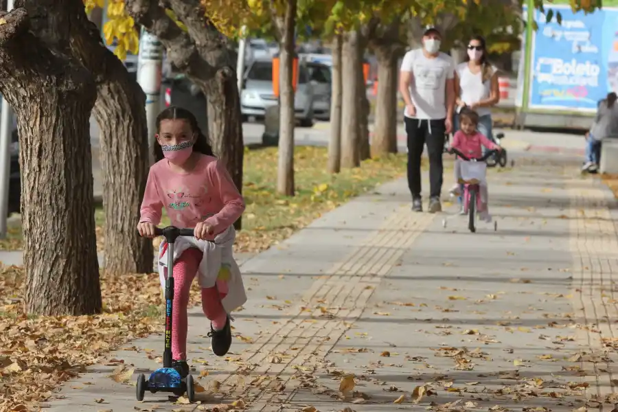 ¿Niños con o sin barbijo?: qué hacer con los menores frente al coronavirus