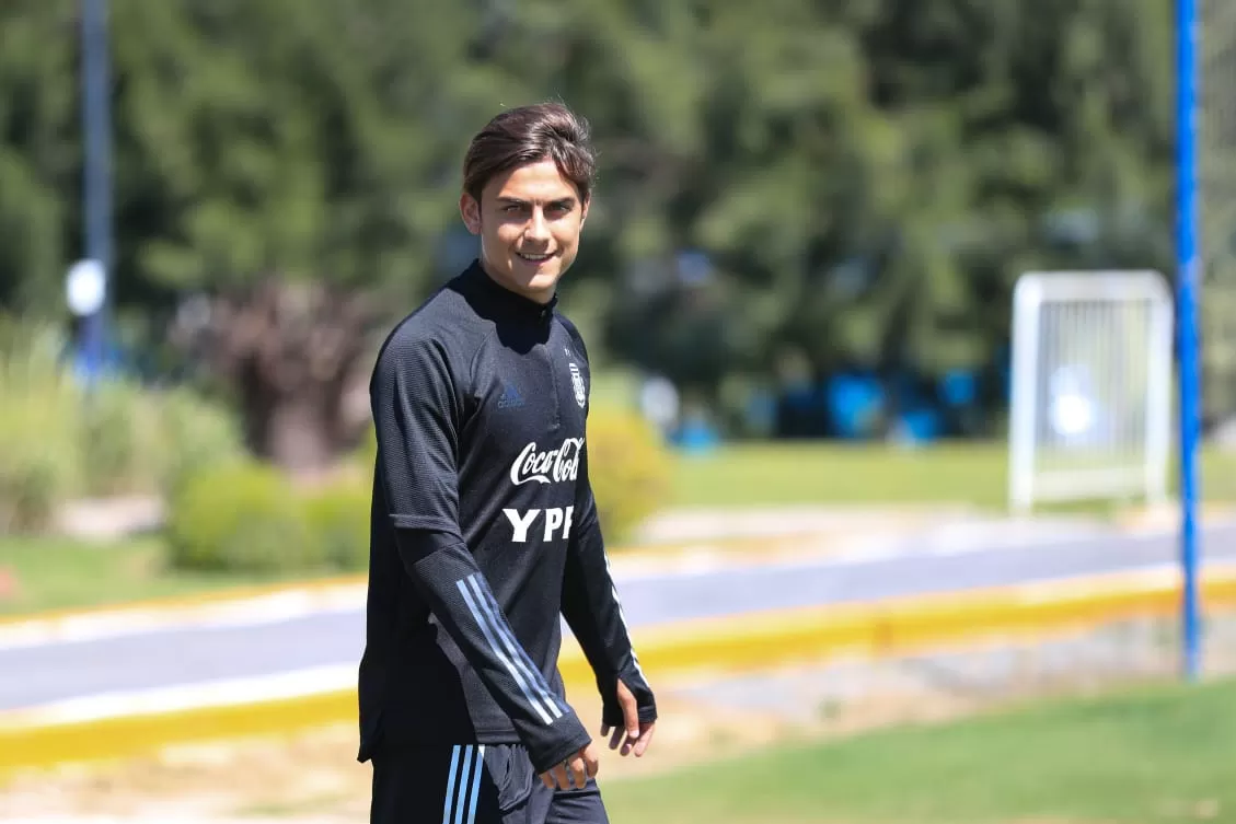 Paulo Dybala, durante el primer entrenamiento con el seleccionado. FOTO TOMADA DE TWITTER.COM/ARGENTINA