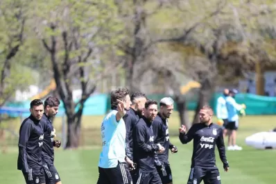 Eliminatorias: dos dudas en la Selección para viajar a La Paz