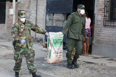Acciones en pandemia: Los Balcanes ya donó más de 400.000 litros de alcohol