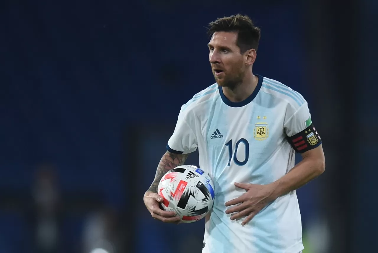 FIGURA. Messi es clave en el esquema de Scaloni. REUTERS 