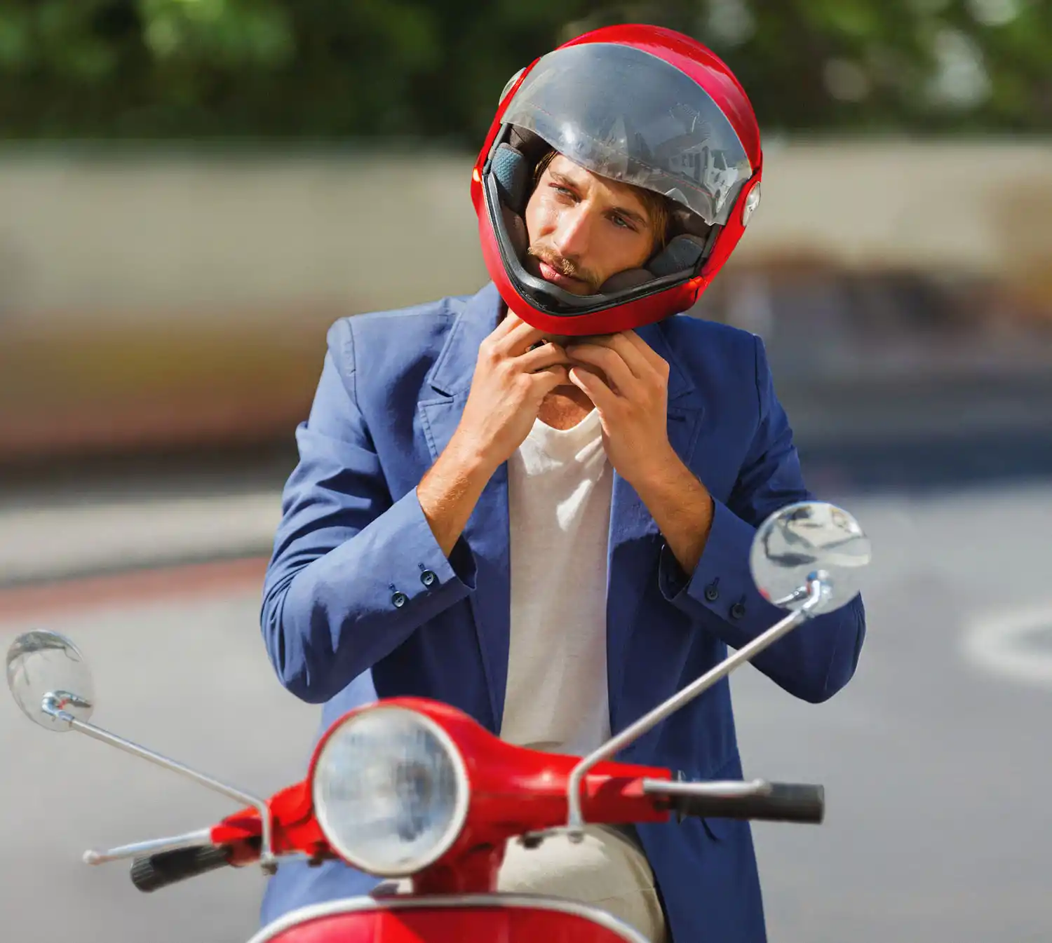 La Caja potencia su seguro de moto