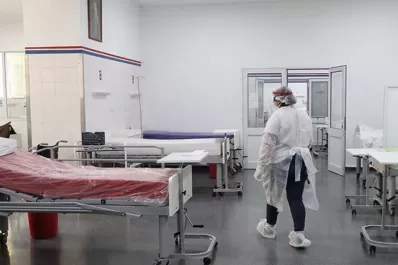 Doce pacientes con covid-19 fallecieron hoy en la provincia