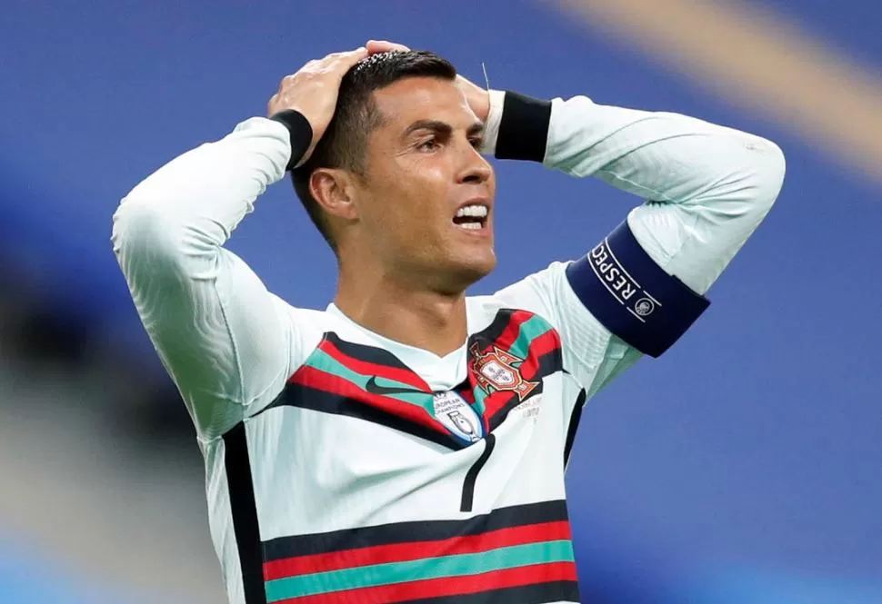OBLIGADO. Conocido por querer jugar todos los partidos, Ronaldo ahora deberá aguantar. 