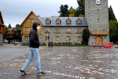 Bariloche: 66 estudiantes contrajeron covid-19 en el viaje de egresados