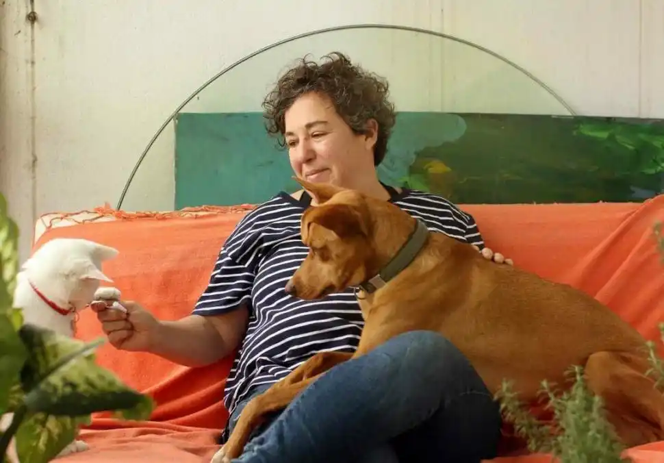 LA IRONÍA. “Dice (Fredric) Jameson que parece más fácil que se acabe el mundo que el capitalismo”, reflexiona mordazmente Cabezón Cámara. 