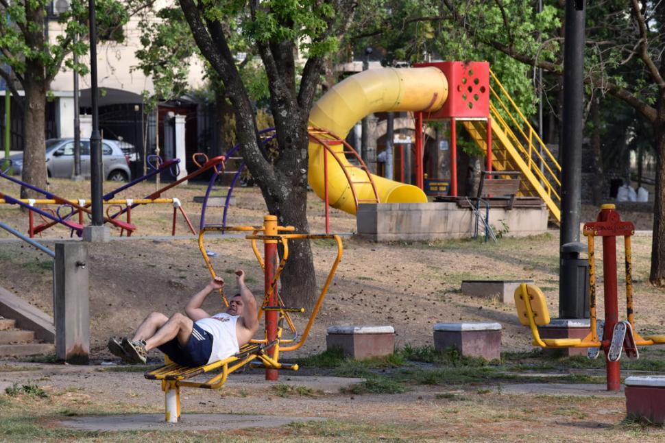 EJERCICIOS FÍSICOS. Los más valientes  se animaron a hacer gimnasia. 