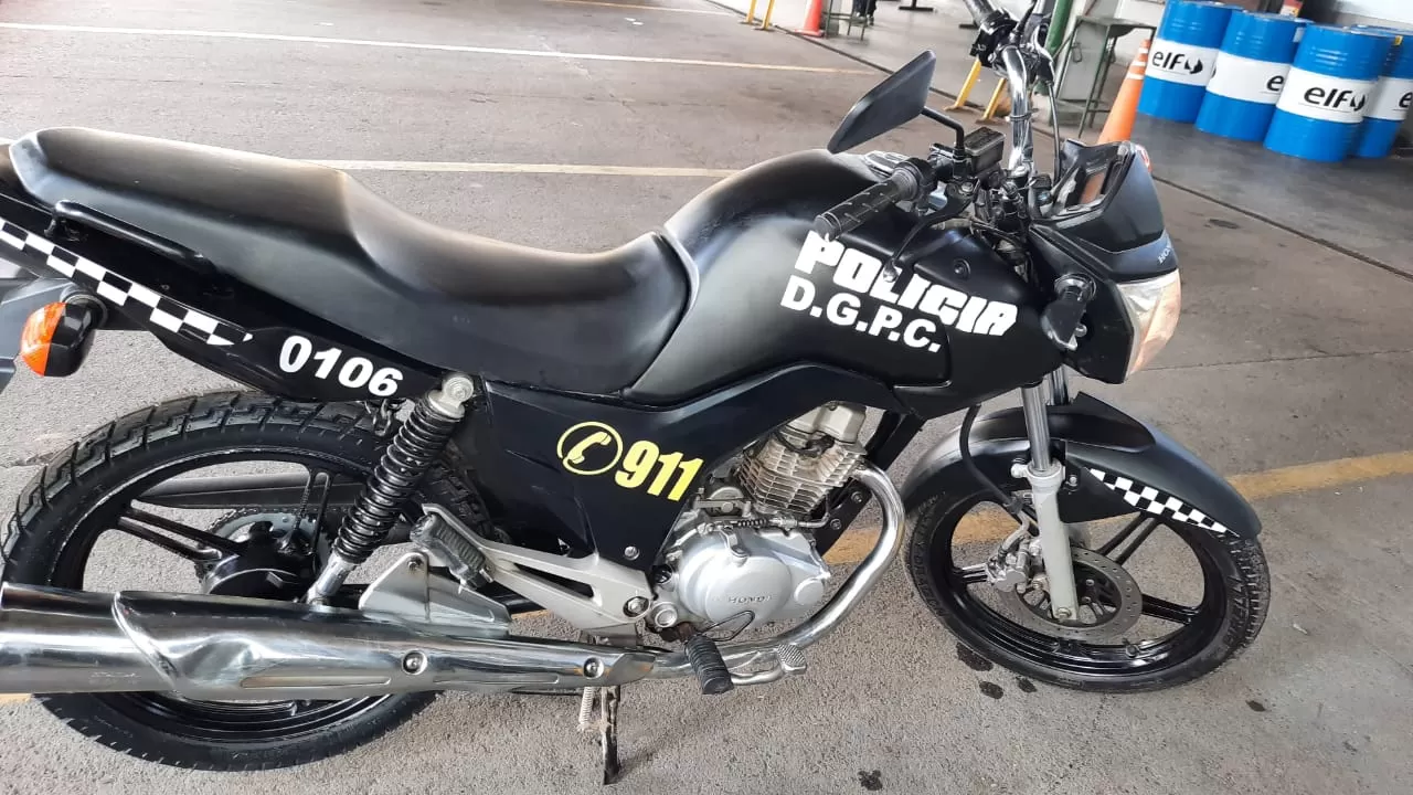 La Policía recibió una motocicleta recuperada del delito