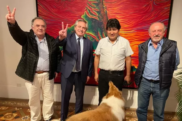 El Presidente cenó con Evo Morales y lo felicitó por el triunfo del MAS en Bolivia