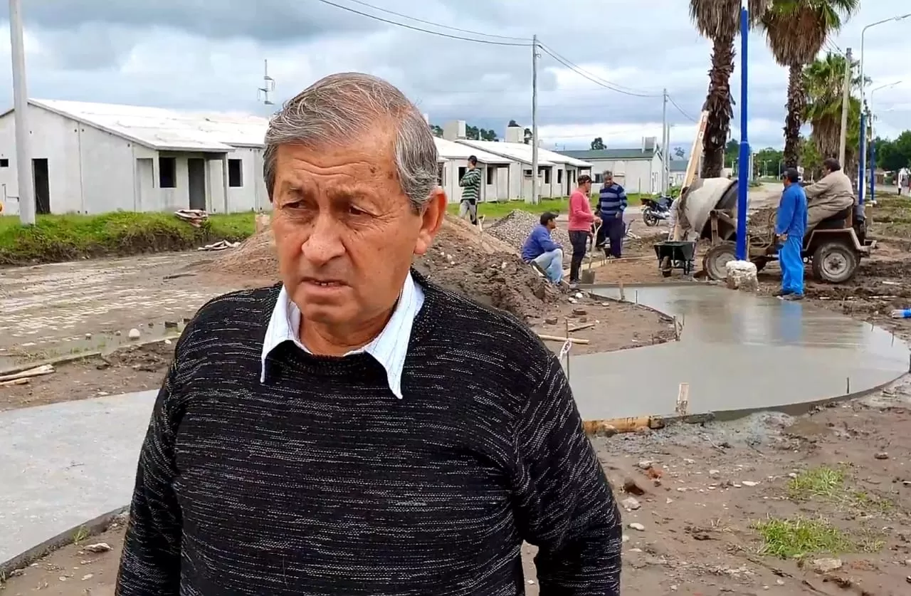 CARLOS BURIEQUE. El arquitecto de 72 años, funcionario de Famaillá, falleció por covid-19. Foto: Facebook