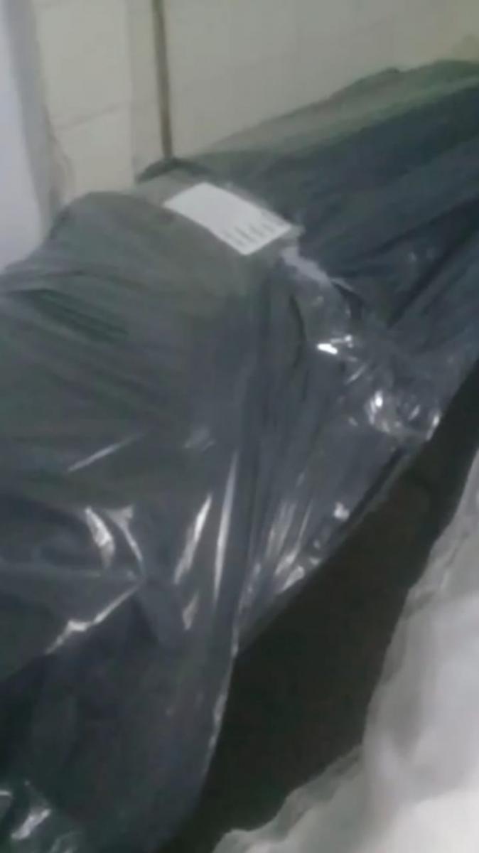 Hay clínicas en Tucumán que envuelven a los muertos por covid-19 en bolsas para residuos