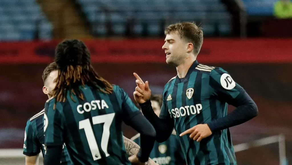 GOLEADOR. Bamford marcó un triplete y se llevó la pelota a su casa. FOTO TOMADA DE TWITTER.COM/LE
