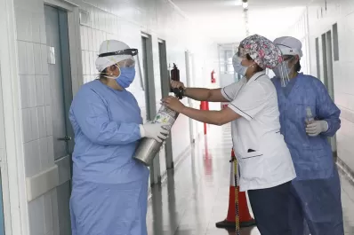 AME reclama el pago del bono de $ 5.000 para los médicos