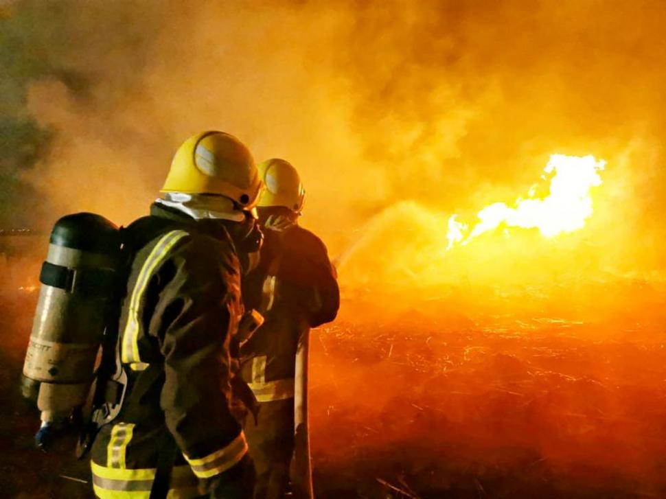  Brutal incendio en Arabia Saudita. fotos reuters 