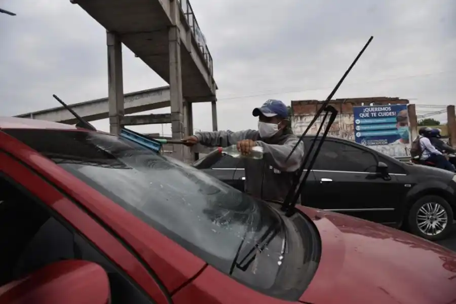 EN POCO TIEMPO. La tarea debe insumir no más de cuatro minutos.
