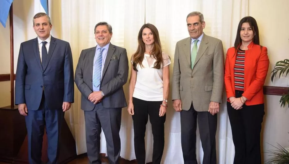 CORTE. Leiva (izq.), Rodríguez Campos y Estofán (primera y segundo de la derecha) se inhibieron. Sbdar y Posse necesitan que se sortee un tercer juez. 