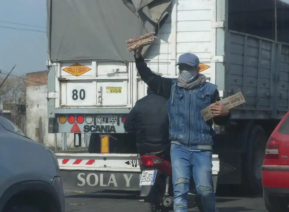 GARRAPIÑADA. Una compra que lleva alegría al hogar propio y ajeno.