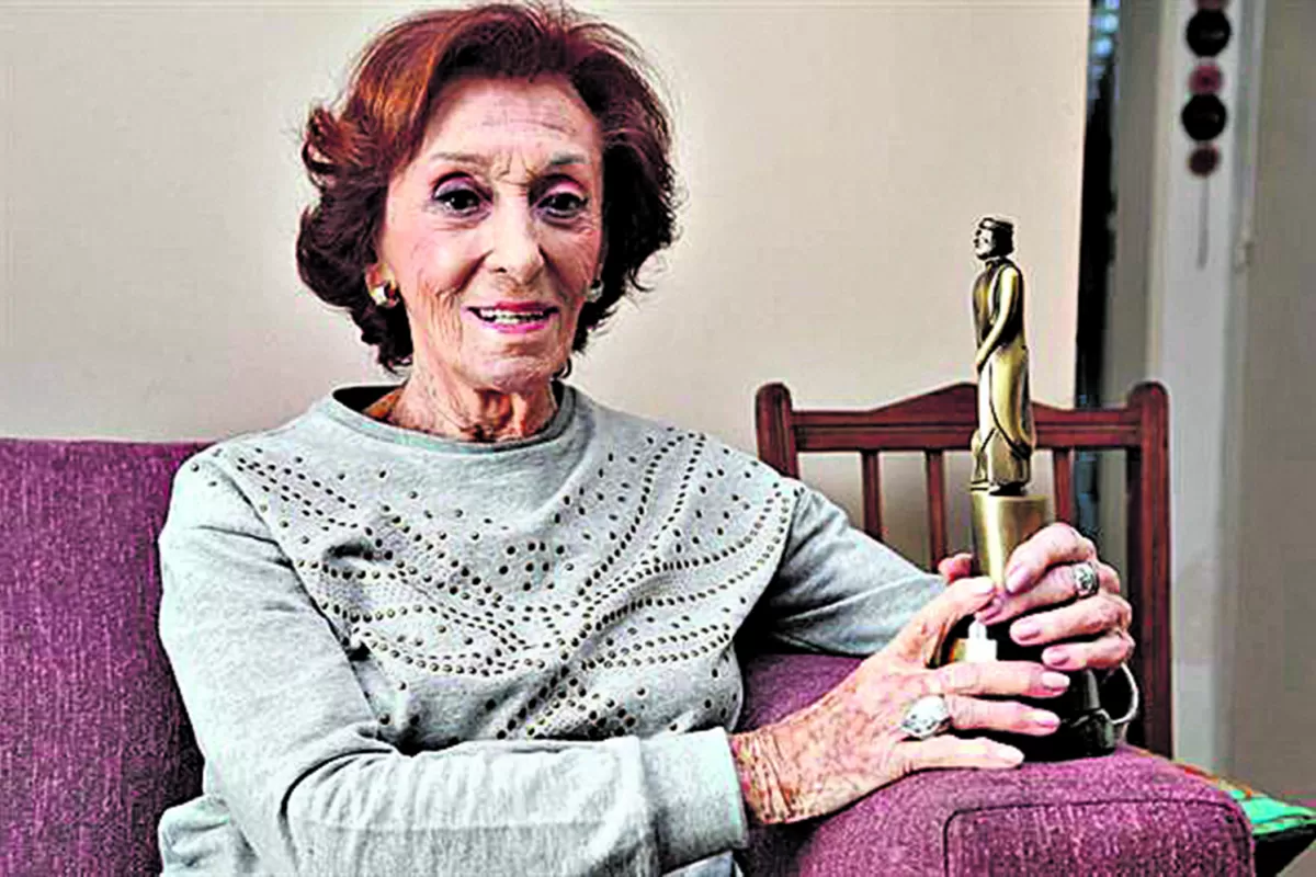 PREMIADA. Hilda Bernard recibió el Martín Fierro a su trayectoria en 2015.