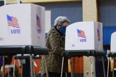 Paul Auster: si Trump sigue en el poder, cualquier apariencia de democracia va a desaparecer