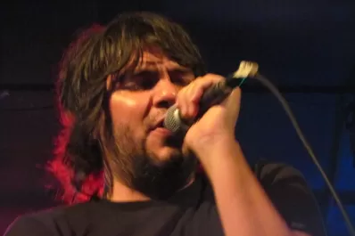 Noche callejera; canciones en vivo en La Coupole