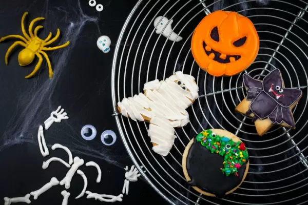 Halloween: los niños tucumanos se suman al festejo con disfraces, dulces y galletas