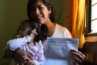 Le donaron dinero para volver a Tierra del Fuego, con la condición de que ayude a otra persona”