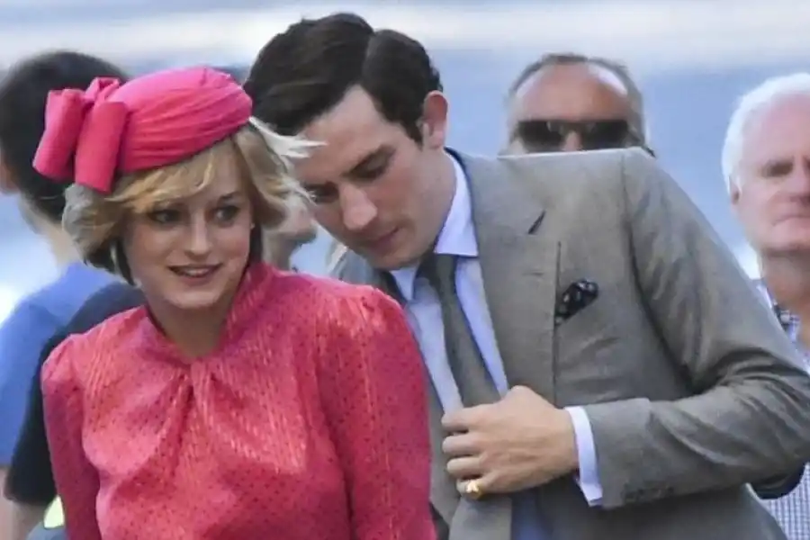 “THE CROWN 4”. Lady Di y el príncipe Carlos, interpretados por Emma Corrin y Josh O’Connor en la serie.    