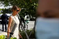 Melania Trump fue a votar sin barbijo