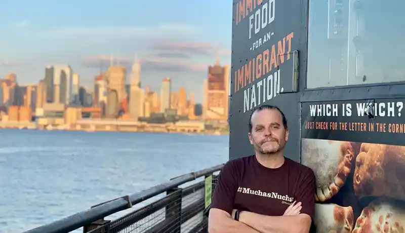 Empanadas gratis por el voto: un argentino en EEUU regaló comida en las filas de votación de sufragio