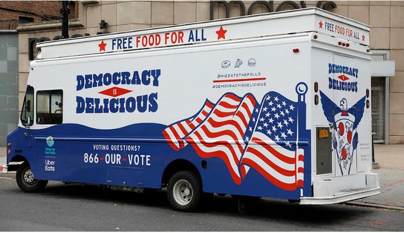 Empanadas gratis por el voto: un argentino en EEUU regaló comida en las filas de votación de sufragio