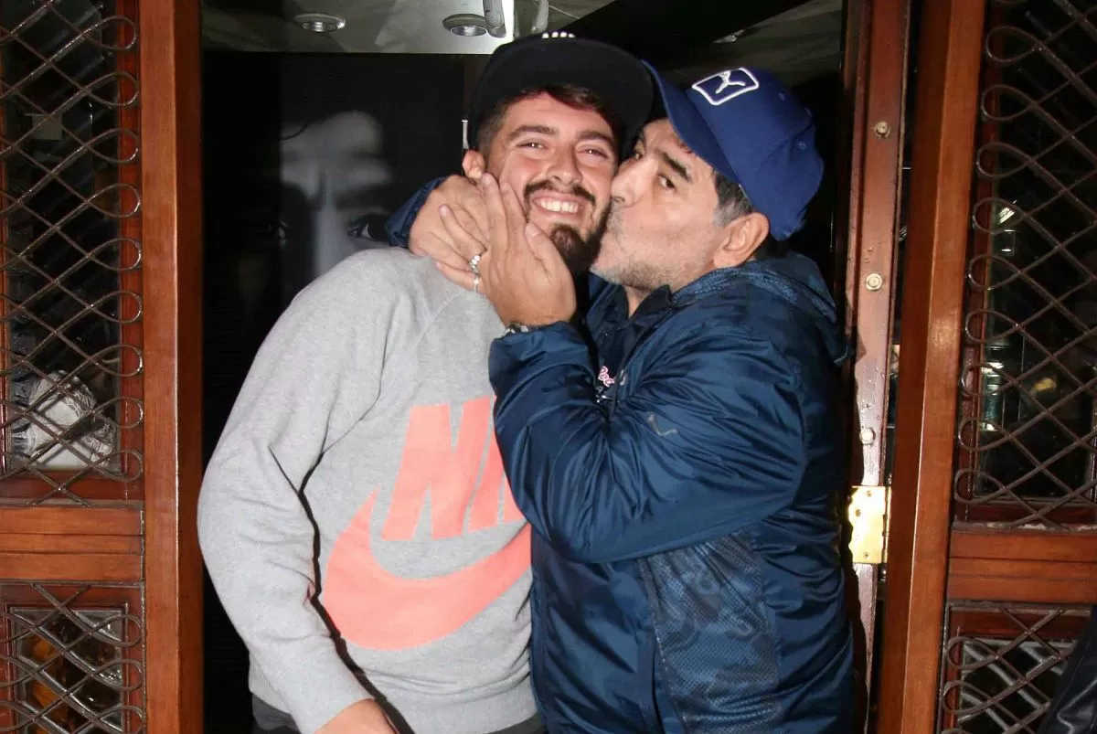 Diego Maradona Junior planea viajar desde Italia para acompañar a su padre