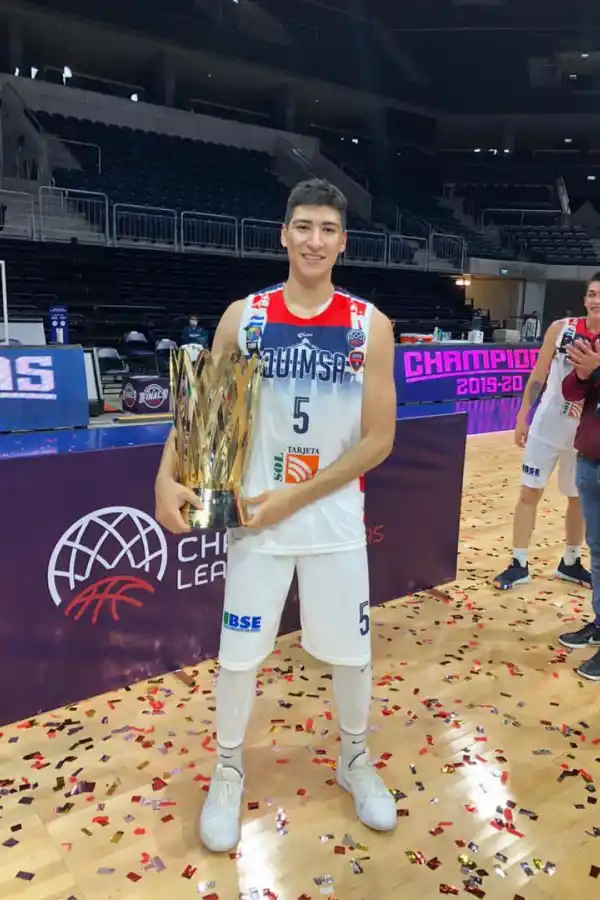 CAMPEÓN DE AMÉRICA. Iván Gramajo ganó el título continental con Quimsa.  