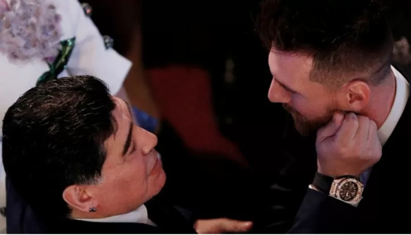 Messi le mandó fuerza a Maradona: mi familia y yo te queremos ver bien