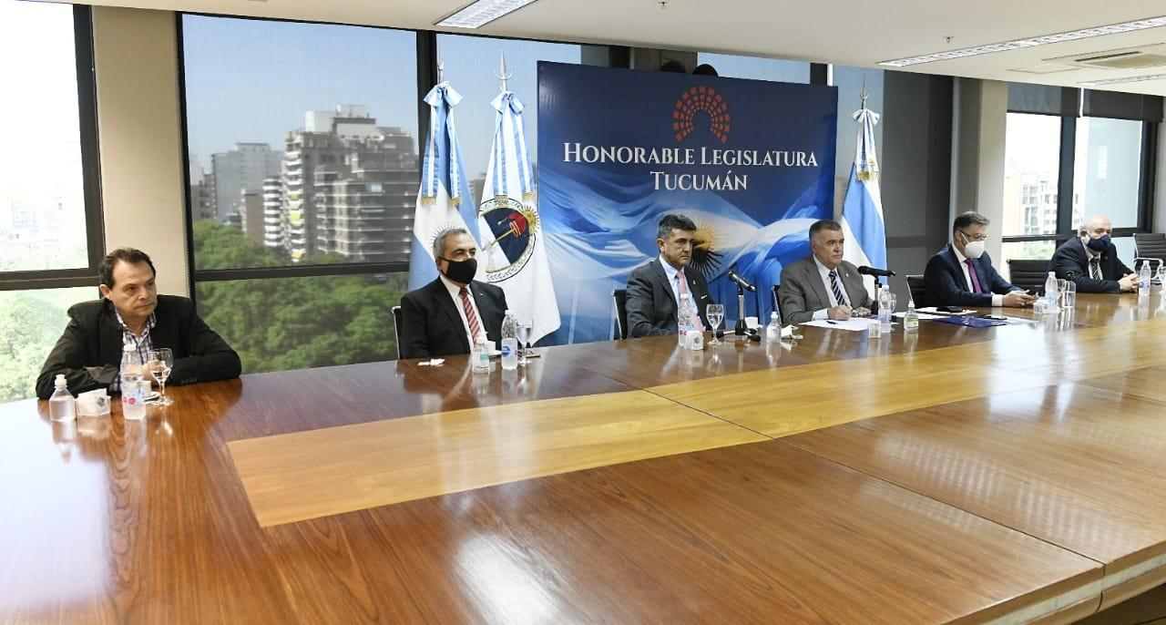 El vicegobernador participó de la apertura de las jornadas de ingreso en las carreras científico-tecnológicas