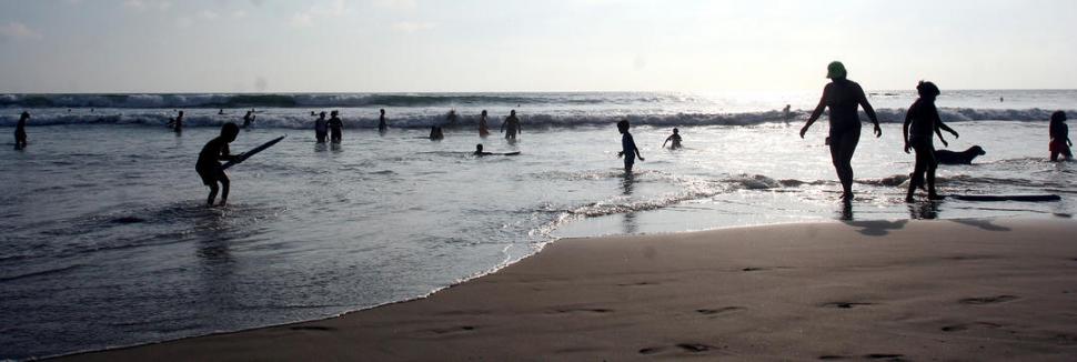 UN VERANO EN FAMILIA. La oferta de diversión en la costa ecuatoriana abarca a todas las edades y grupos sociales, sin distinción de integrantes. 